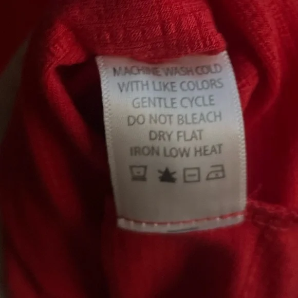 🆕 Max Studio Red V-Neck Crinkle Blouse 2X Embroidered Trim, Flutter Sleeves NWOT - Picture 13 of 13